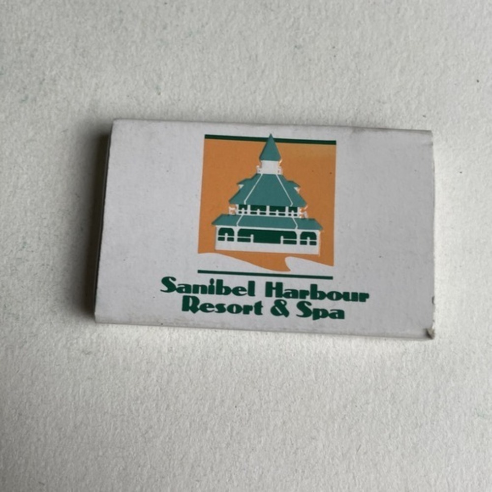 Vintage Matchbox Sanibel Harbour Resort & Spa Florida Hotel Unused Rare - Picture 2 of 5